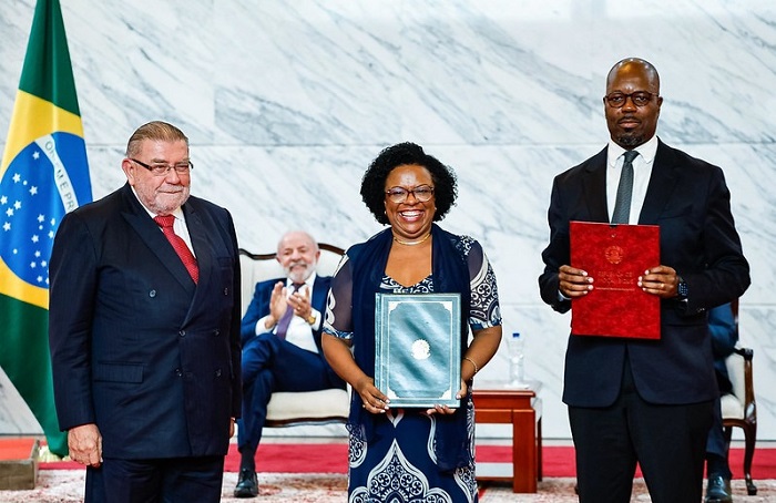 Fiocruz amplia cooperação com Moçambique e assina parceria em Educação