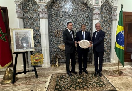 Embaixadores árabes homenageiam Ibrahim Alzeben em jantar de despedida do cargo de Embaixador da Palestina no Brasil