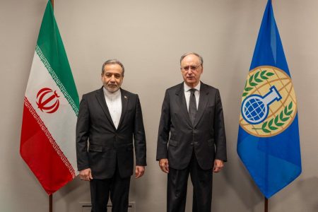 OPAQ e Irã reforçam cooperação e compromisso com a proibição de armas químicas