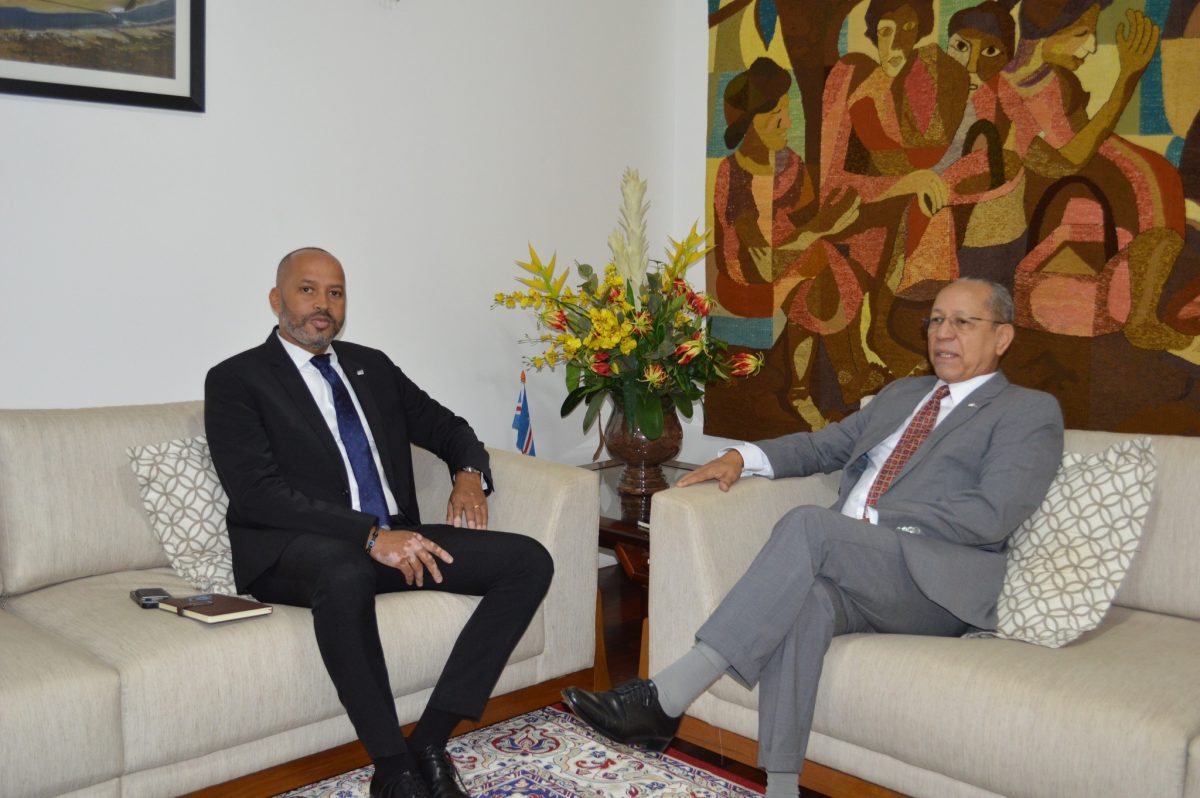 Embaixada de Cabo Verde recebe Delegação da Agência de Aviação Civil em visita de cortesia