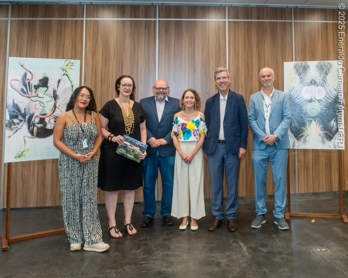 Embaixador da Áustria visita a UFRJ