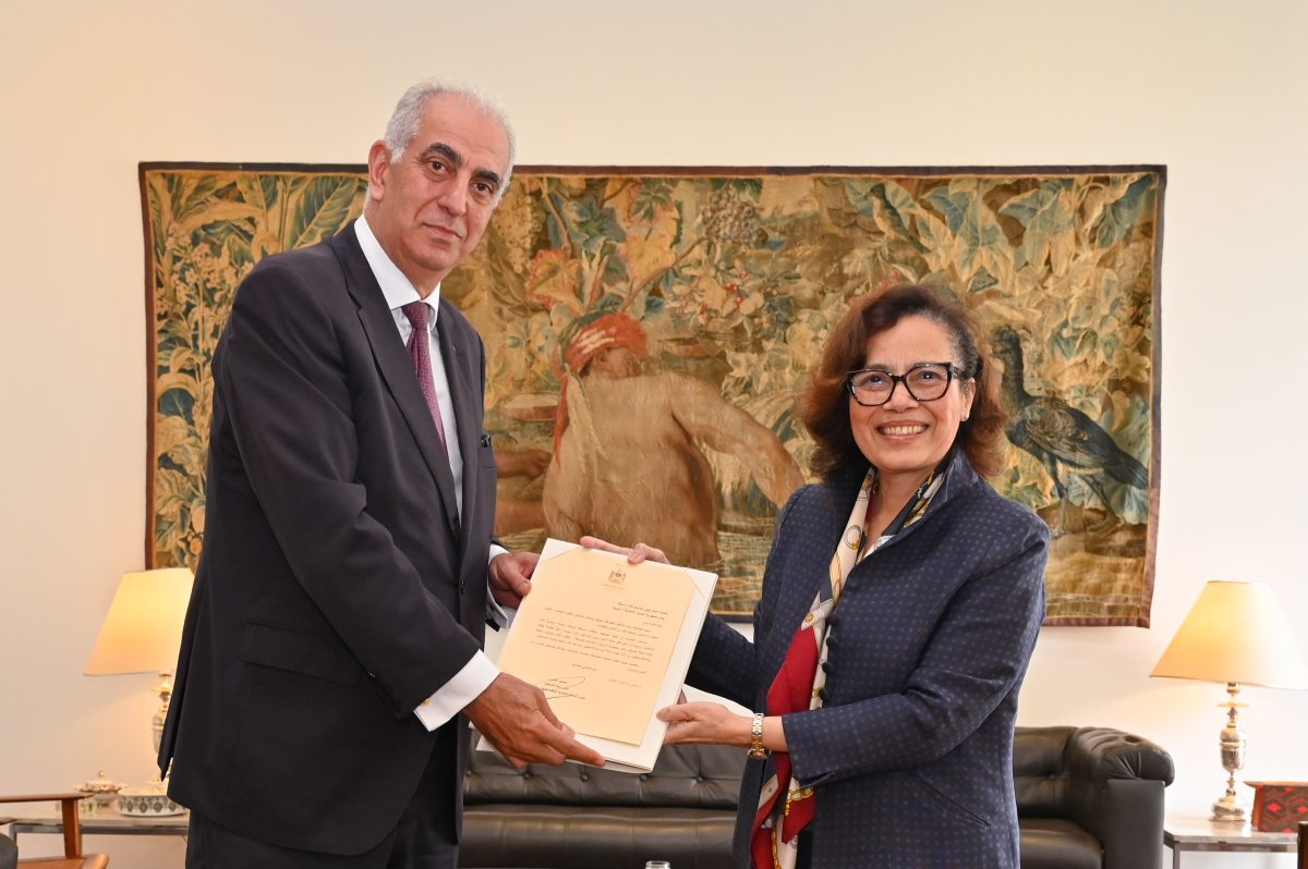 Secretária-Geral recebe novos chefes de missão da Palestina e da Bulgária