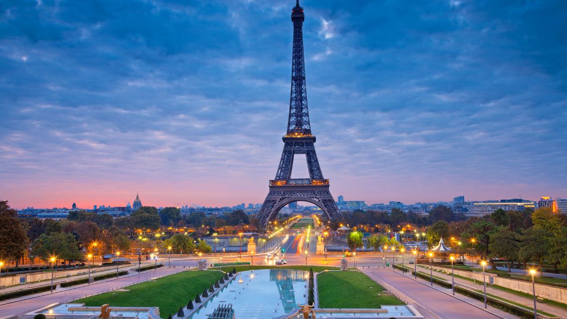 França consolida liderança do turismo europeu em 2025