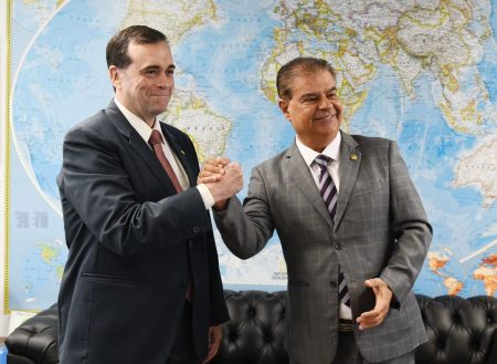 Brasil e Paraguai avançam na reaproximação e senador Nelsinho Trad recebe presidente do Congresso paraguaio nesta terça