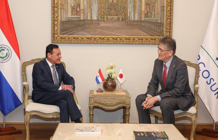 Paraguai e Japão reforçam diálogo político e comercial em reunião na Chancelaria Nacional