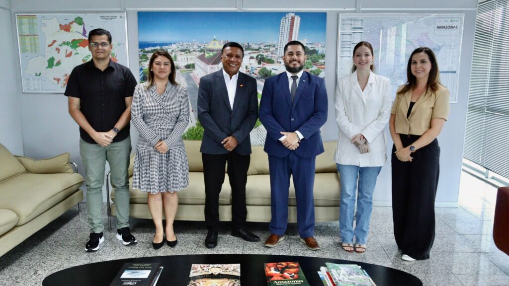Amazonas e Cazaquistão firmam parceria para ampliar turismo internacional