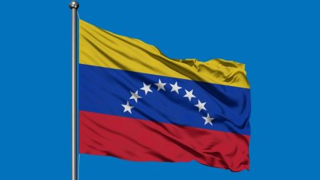 Governos latino-americanos e Espanha pedem desescalada e respeito à soberania da Venezuela