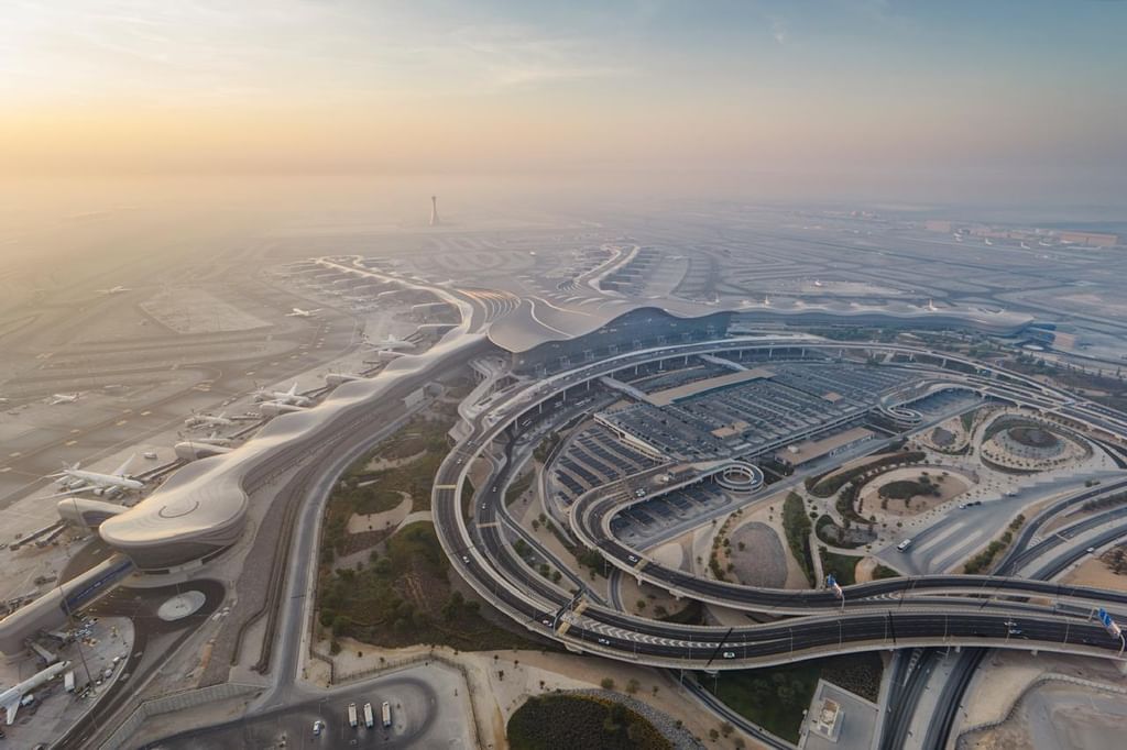 Aeroportos de Abu Dhabi superam 33 milhões de passageiros em 2025