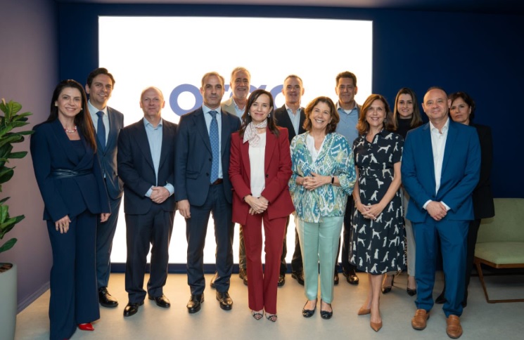 Embaixadora da Espanha visita nova sede da Argo Energia em São Paulo