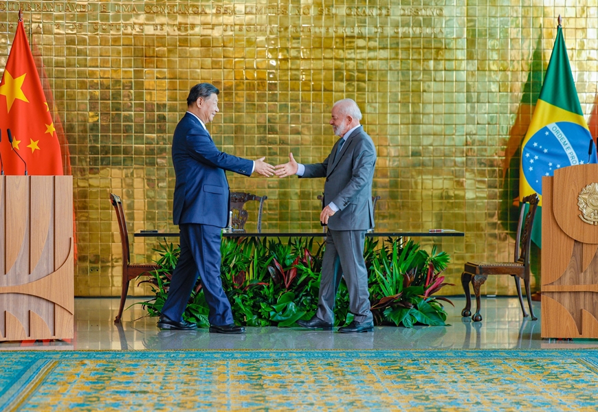 Presidente Lula conversa por telefone com o presidente da República Popular da China, Xi Jinping