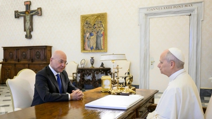Alto Comissário do ACNUR elogia a visão de paz do Papa Leão XIV e saúda o compromisso da Itália com a cooperação internacional