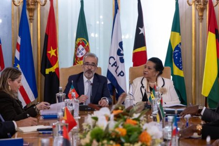 Paulo Rangel realiza visita oficial à sede da CPLP em ano do 30º aniversário da organização