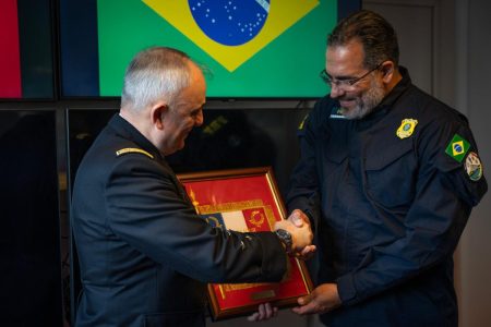 Brasil e França reforçam cooperação em segurança e assinam acordo com foco na fronteira da Guiana Francesa