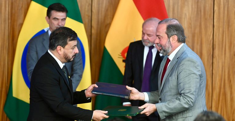 Brasil e Bolívia firmam acordo para troca de energia e integração dos sistemas elétricos