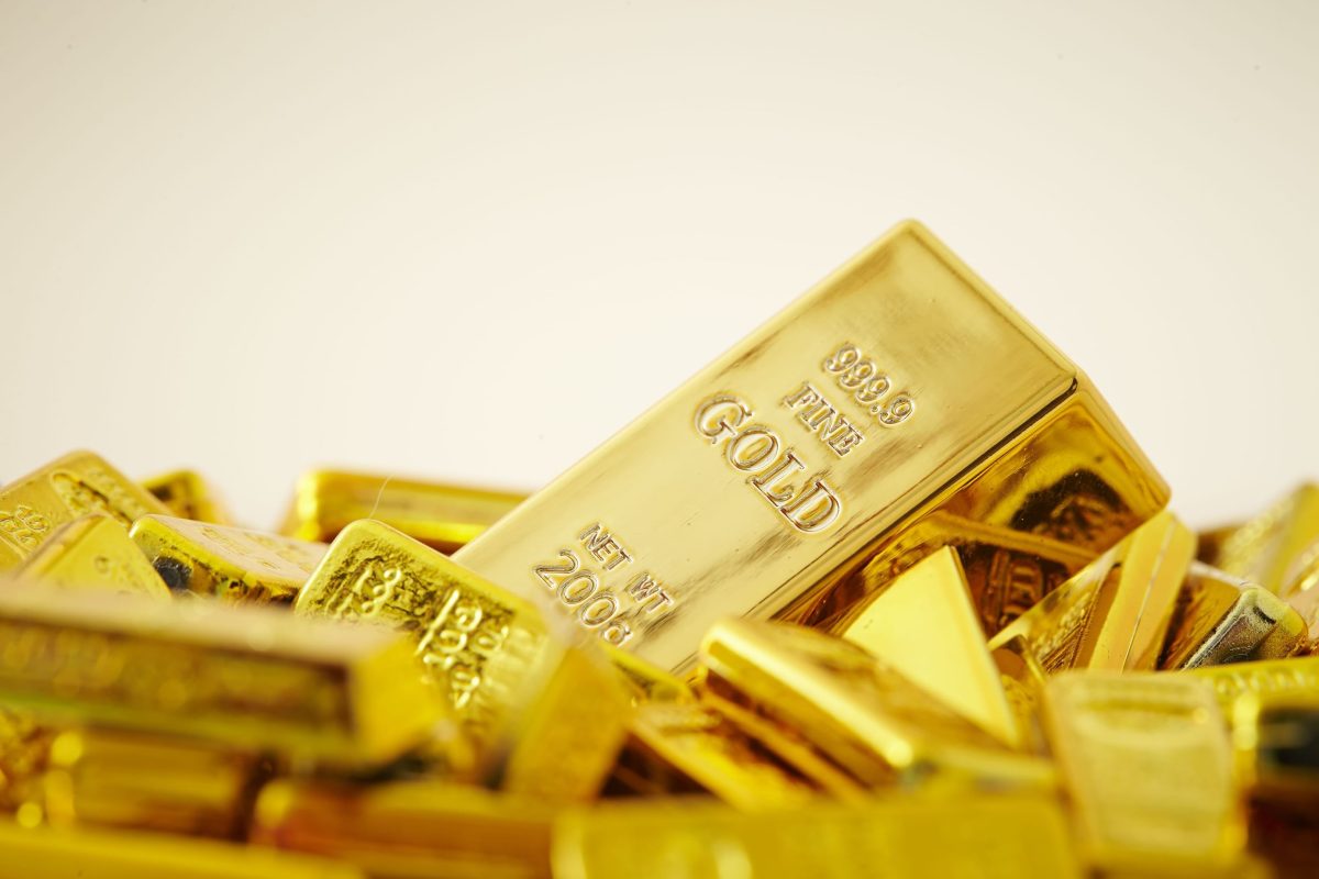 Ouro deve registrar a terceira queda semanal consecutiva com a valorização do dólar