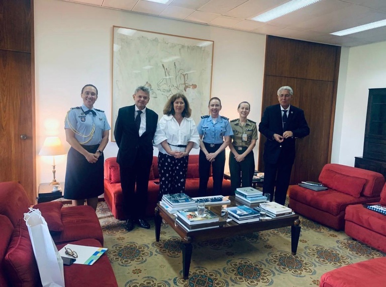 ESD fortalece cooperação com Portugal em visita à Embaixada em Brasília
