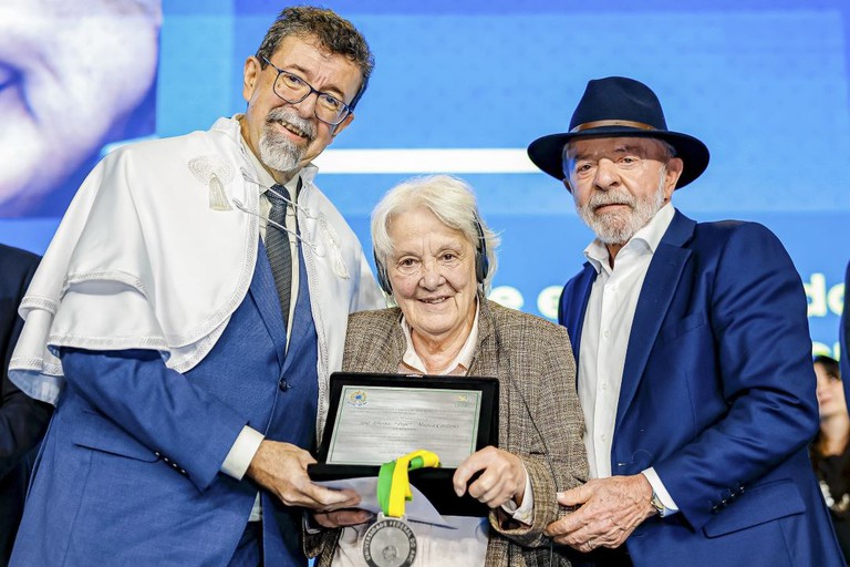Lula na entrega do título de Doutor Honoris Causa a ‘Pepe’ Mujica: “Grande irmão do povo da América Latina”