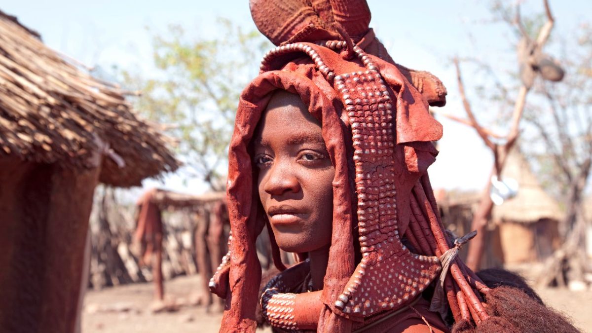 Namíbia: cultura que ecoa entre dunas, povos e gerações