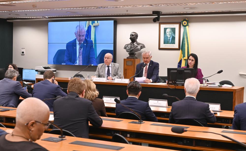 Guerra: Mauro Vieira defende multilateralismo, mas crítica papel da ONU