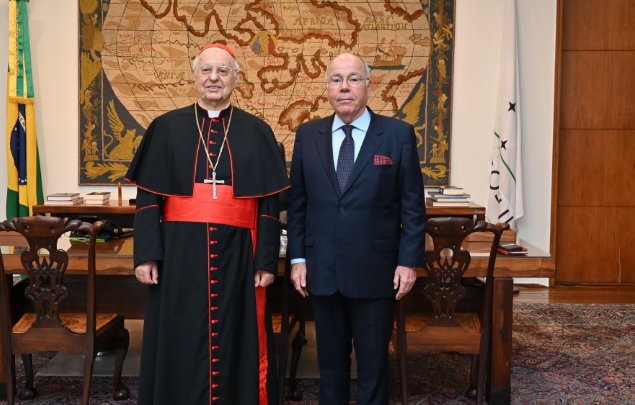 Em Brasília, Mauro Vieira recebe emissário do Papa Leão XIV para marcar bicentenário de relações com a Santa Sé