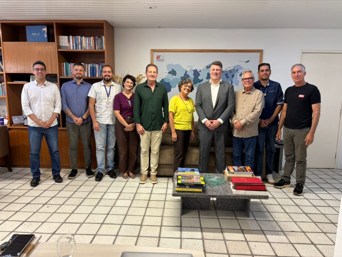 UPE amplia diálogo internacional com representantes da Embaixada dos Estados Unidos e fortalece ações de cooperação acadêmica