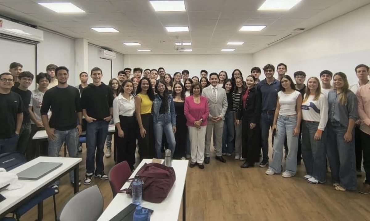 Diplomata mexicano destaca papel da diplomacia cultural em palestra na FGV Brasília
