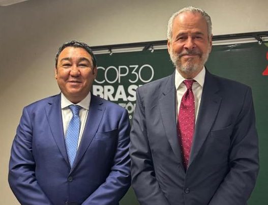 Embaixadores do Cazaquistão e do Brasil discutem cooperação climática e agenda internacional pós-COP30