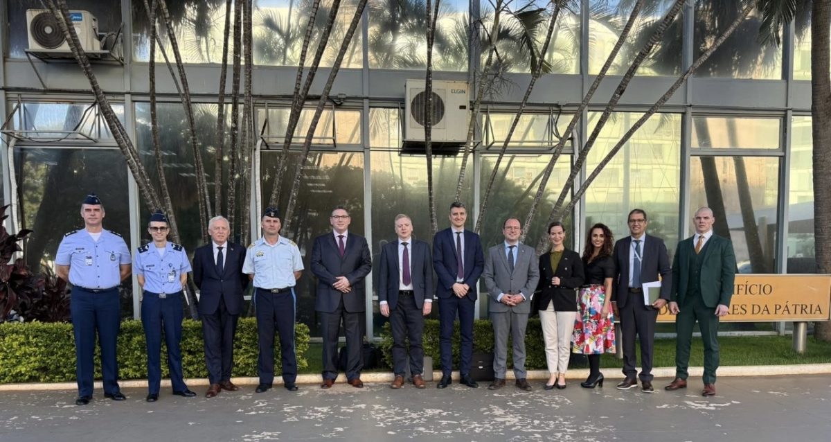 Delegação da Hungria reforça cooperação em defesa durante agenda no Brasil