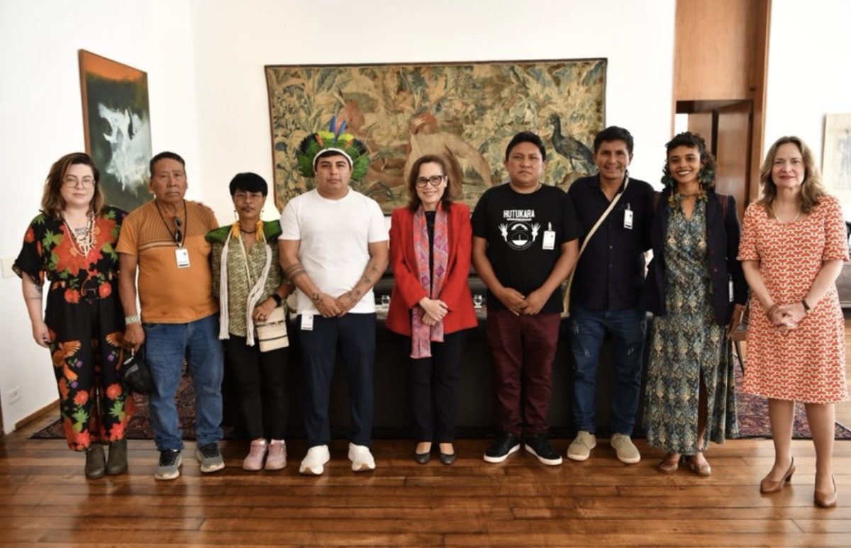 Secretária-Geral do Itamaraty recebe lideranças indígenas em Brasília