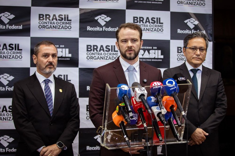 Governo do Brasil formaliza cooperação com os Estados Unidos para combate ao tráfico internacional de armas e drogas