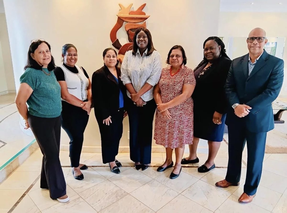 Delegação do Suriname reforça cooperação indígena em visita à Embaixada em Brasília