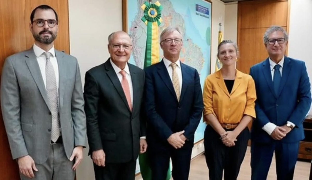 Embaixador da Bélgica no Brasil se reúne com vice-presidente Geraldo Alckmin para fortalecer cooperação bilateral