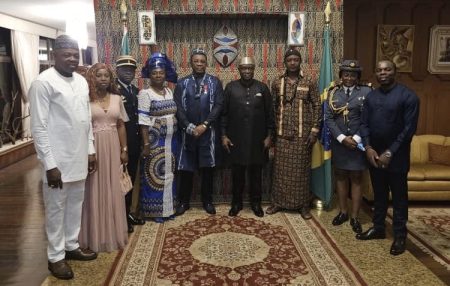 Brasil e Cameroun fortalecem laços diplomáticos em celebração ao Dia Nacional camaronês em Brasília