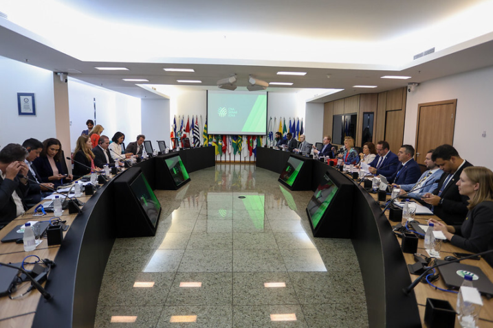 CNA recebe visita de delegação do Parlamento do Canadá