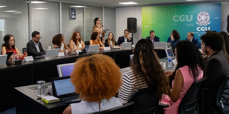 Participantes de Fellowship sobre Governo e Dados Abertos com foco em Mudanças Climáticas apresentam resultados