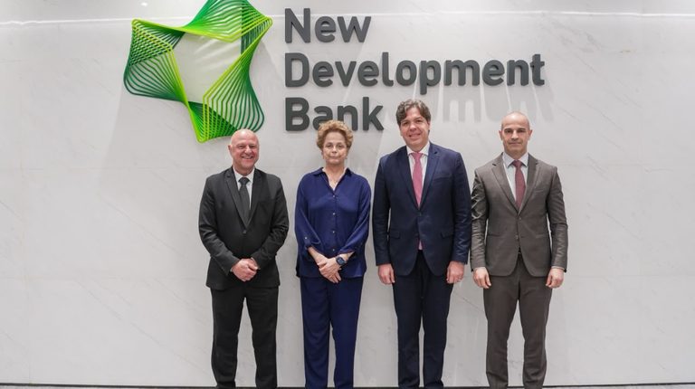 Ministro das Comunicações se reúne com Dilma Rousseff para discutir financiamento do Banco dos Brics à TV 3.0 e modernização dos Correios