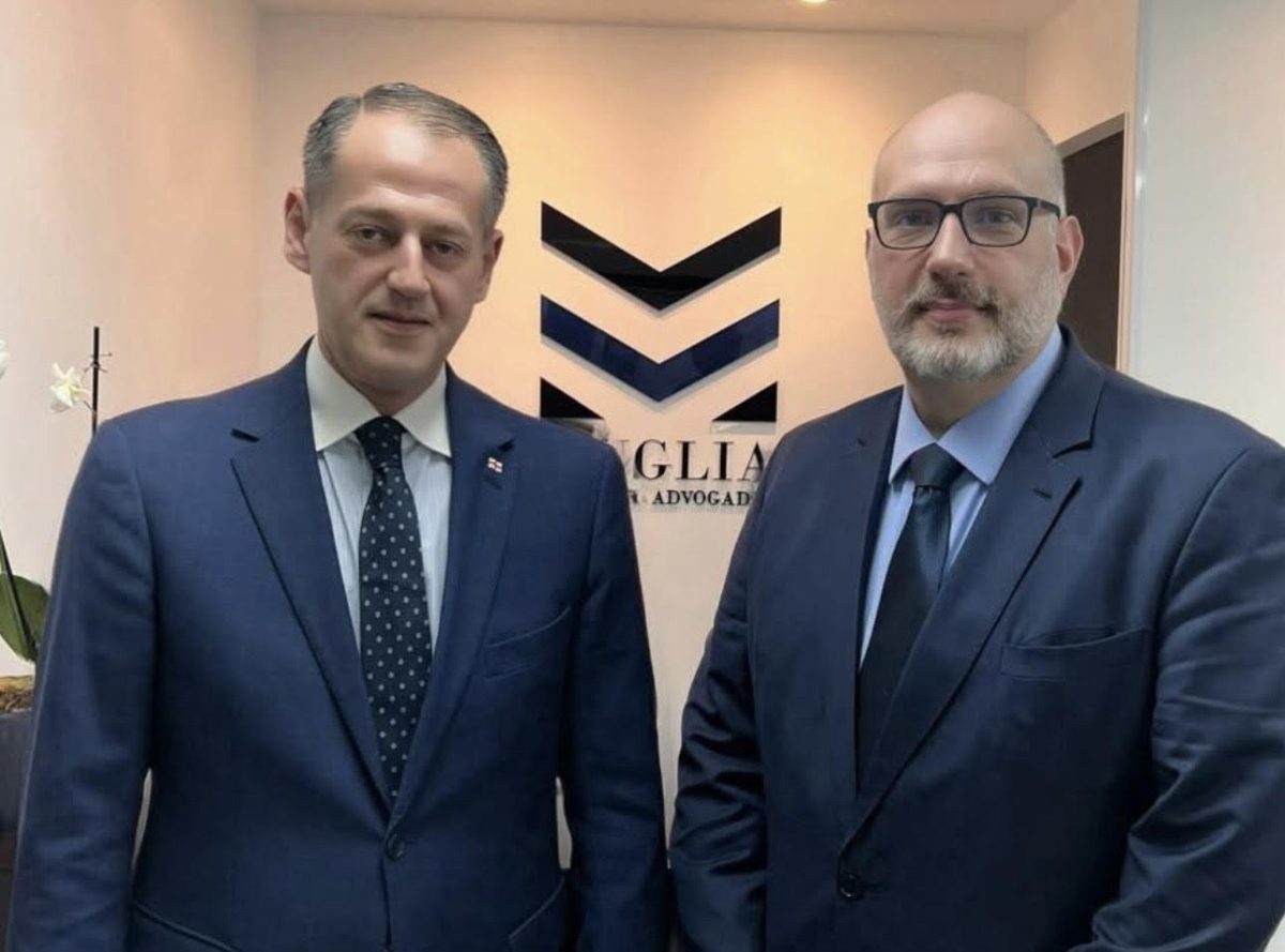 Embaixador da Geórgia discute cooperação institucional e participação na ExpoDireito Brasil