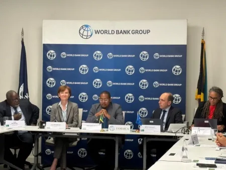 Com a missão de aumentar a produtividade e melhorar as receitas de agricultores familiares no Caribe, o Banco Mundial colocou em andamento na Jamaica a iniciativa AgriConnect, com apoio do IICA