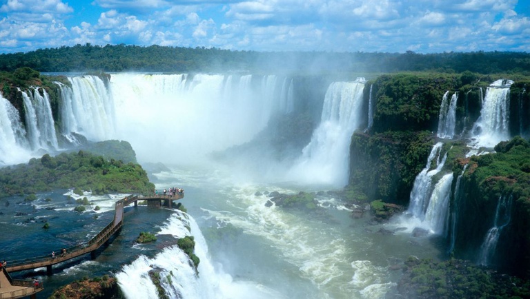 Ministério do Turismo e UNESCO lançam edital para criação de curso voltado a guias de patrimônios mundiais no Brasil
