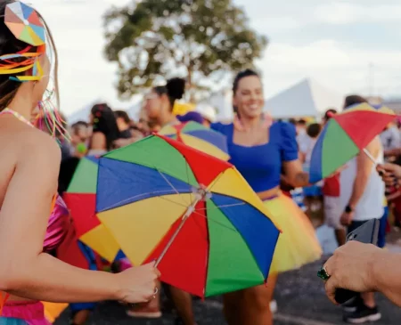 UNICEF e Childhood Brasil lançam Guia para fortalecer a proteção de crianças e adolescentes em grandes eventos e festas populares no Brasil