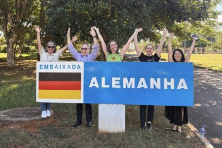 Assistentes administrativos das missões diplomáticas alemãs se reúnem em Brasília para fortalecer cooperação institucional