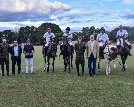 Argentina e Brasil celebram amizade bilateral com partida de polo em Brasília
