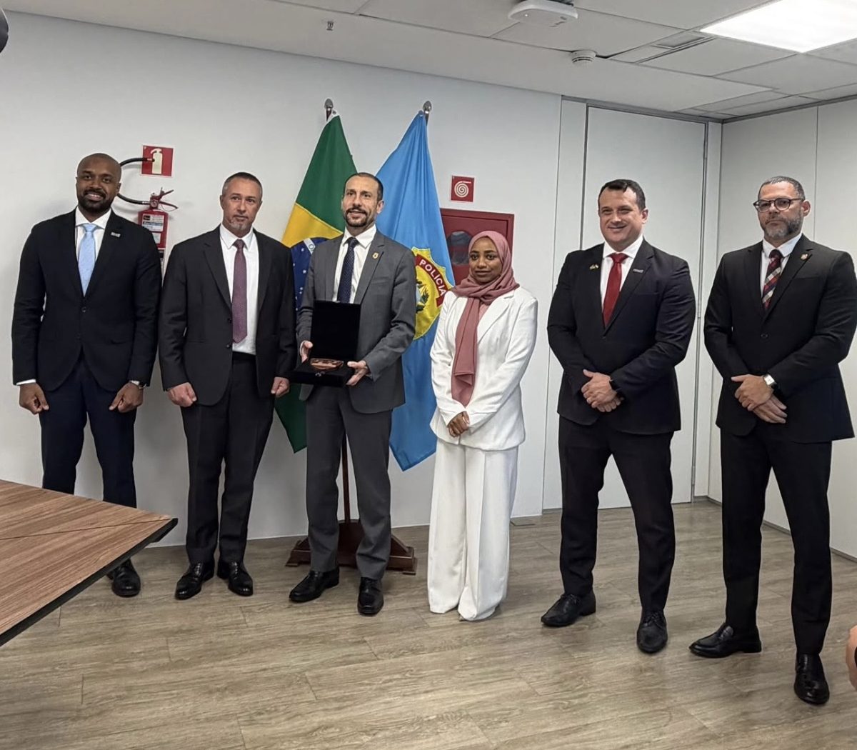 Embaixada dos Emirados Árabes Unidos fortalece diálogo com a Polícia Federal e representantes do EDGE Group