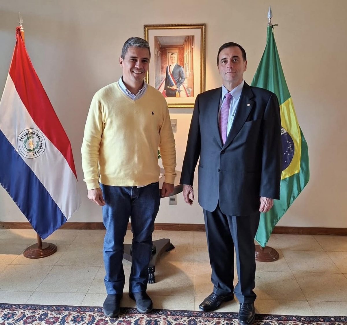Brasil e Paraguai Estreitam Cooperação em Saúde Pública e Regulação de Medicamentos