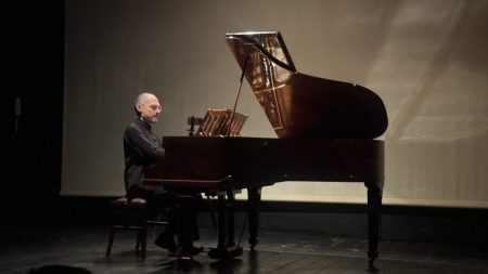 Concerto do pianista franco-libanês Ziad Kreidy encanta Brasília e celebra a diplomacia por meio da música