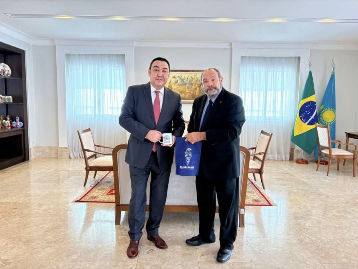 Embaixadores do Cazaquistão e de El Salvador reforçam diálogo diplomático no Brasil