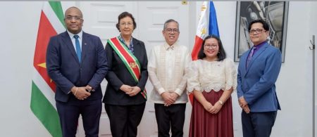 Embaixador das Filipinas apresenta credenciais ao presidente do Suriname