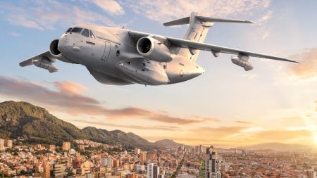 Colômbia adquire o KC-390 Millennium para modernizar suas capacidades de transporte aéreo e reabastecimento em voo