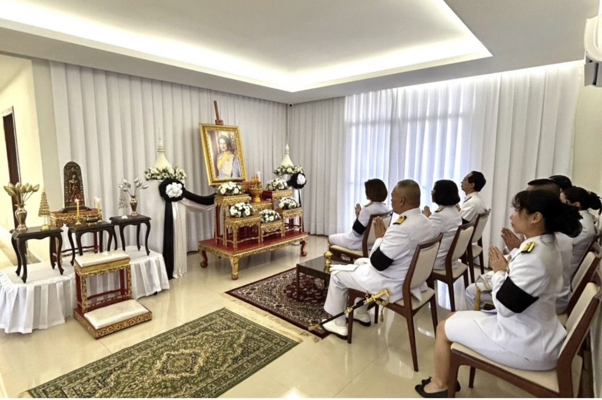 Embaixada da Tailândia em Brasília celebra aniversário da Rainha-Mãe Sirikit com cerimônia budista e ação beneficente