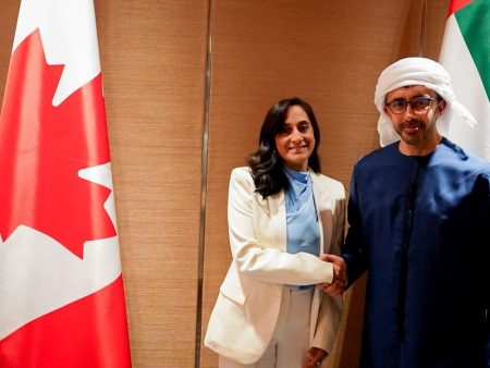 Abdullah bin Zayed recebe ministra das Relações Exteriores do Canadá